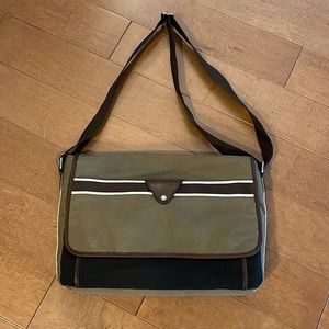 Fossil messenger bag